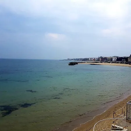 Апартаменты С 1 Спальней, Гостиной И Террасой С Видом На Море И Аквапарк Appartement *